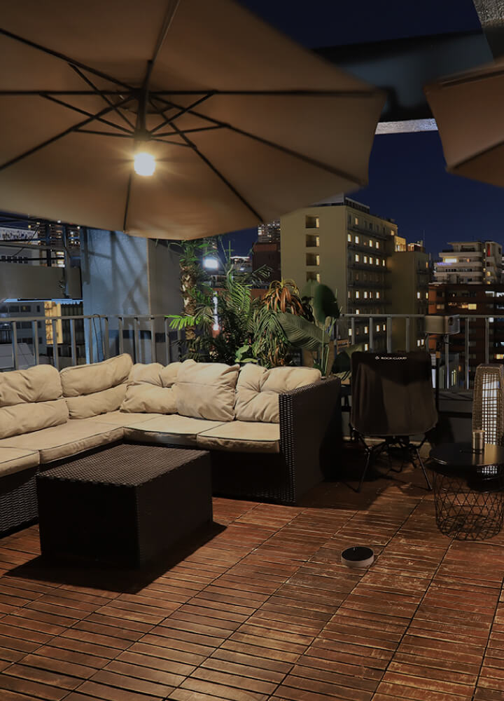 ROOF TOP BAR - 都会のルーフトップバーでゆっくりお酒を楽しみたい